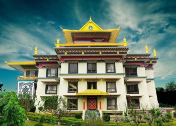 Neydo_Monastery_Pharping_by_Sujan_KC.jpg
