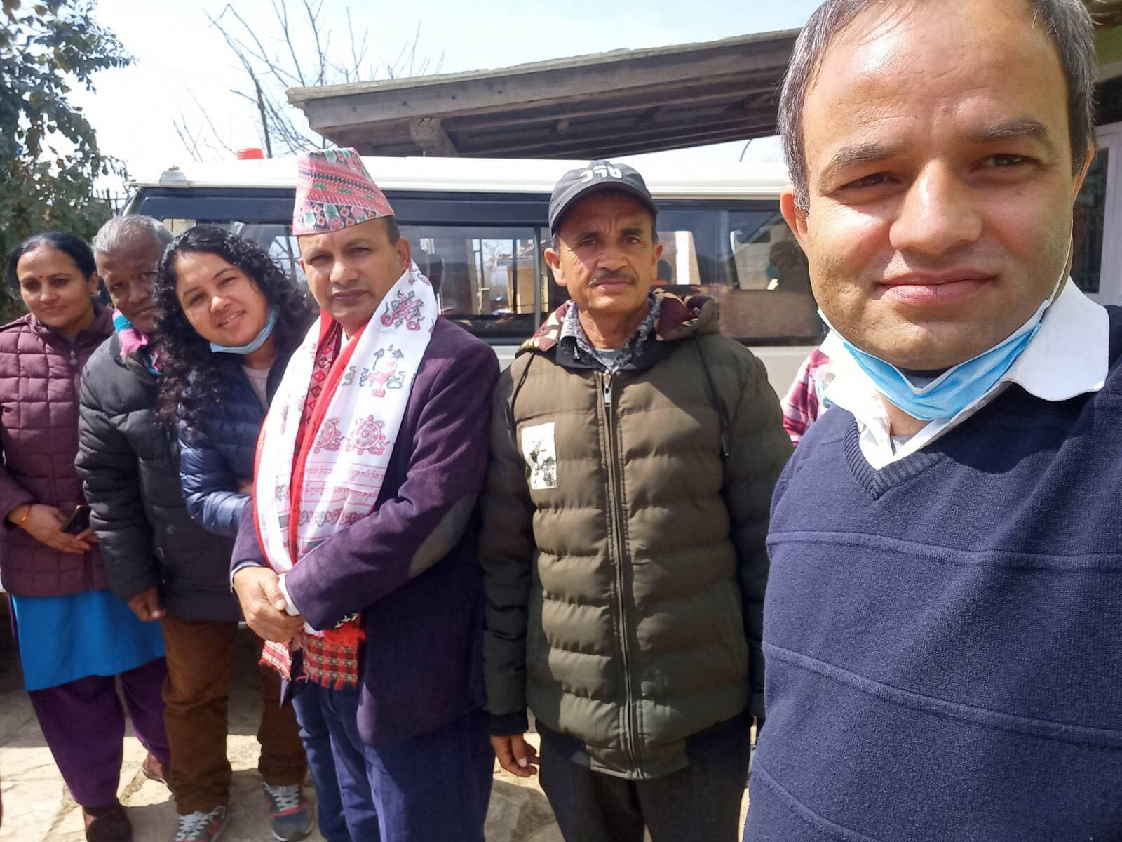 कार्यालय प्रमुख श्री मुरारी वस्तीकाे  स्वागत तथा निवर्तमान कार्यालय प्रमुख लीलाधर अधिकारीकाे विदाइ  कार्यक्रमका तस्वीरहरू