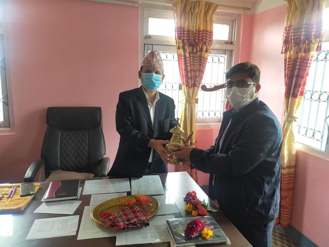 कार्यालय प्रमुख श्री लीलाधर अधिकारीकाे स्वागत तथा निवर्तमान कार्यालय प्रमुख डा. डिजन भट्टराईकाे विदाइ कार्यक्रमका तस्वीरहरू